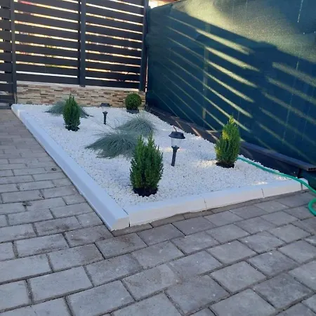 Casa Betty Konukevi *